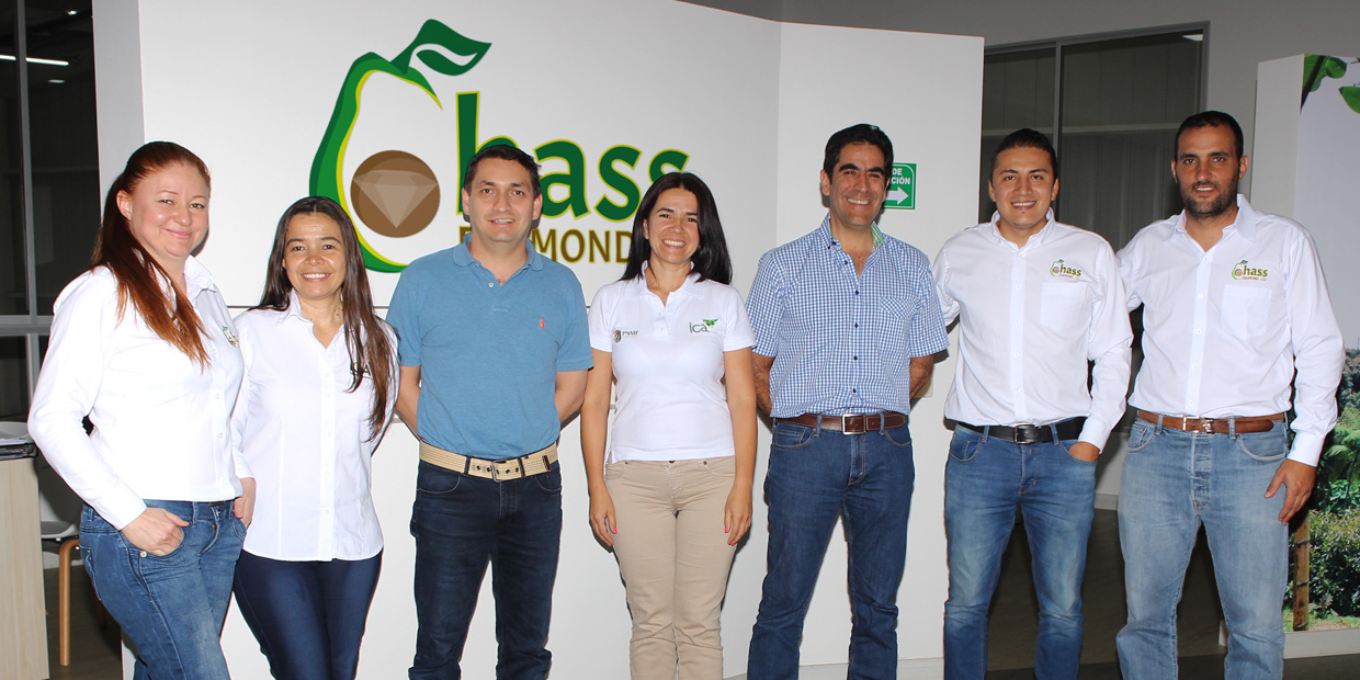 APHIS-USDA, ICA and CORPOHASS visited our plant.